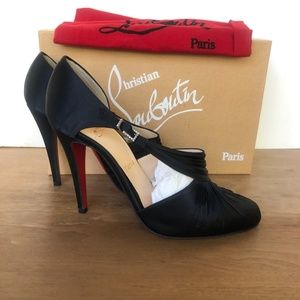 Christian Louboutin Black Crepe Satin Pumps D'Orsay Red Sole 39 New With Box!